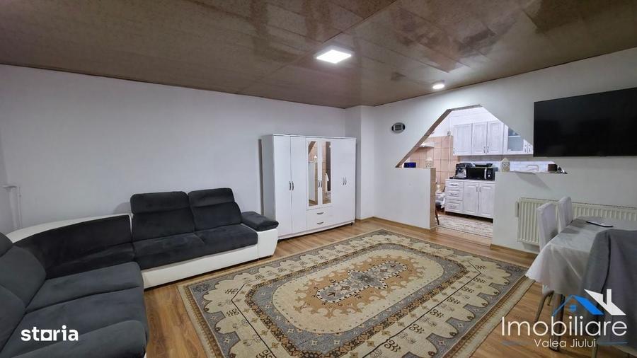 Casă cu 4 camere cu Teren 268 Mp în Central