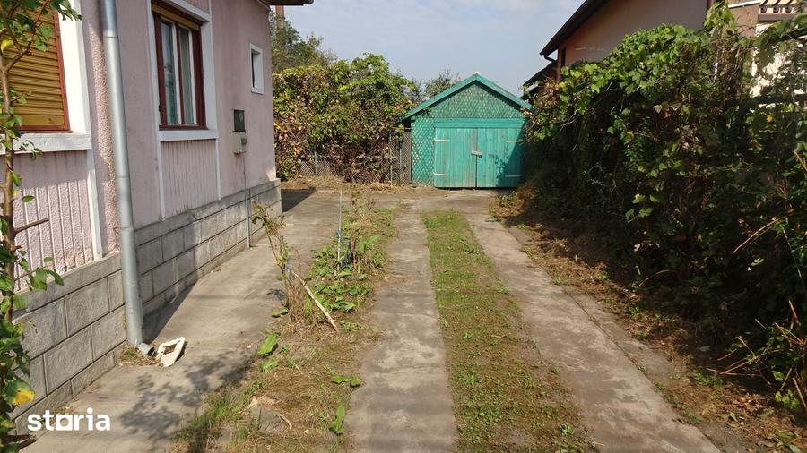 Casă cu 5 camere cu Teren 3450 Mp în Horea