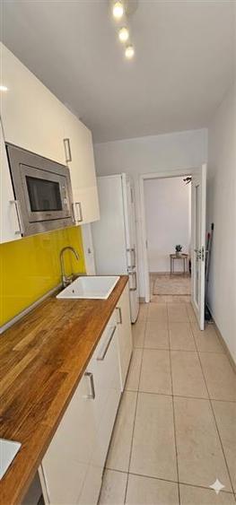 Apartament cu 2 camere decomandat în Romană