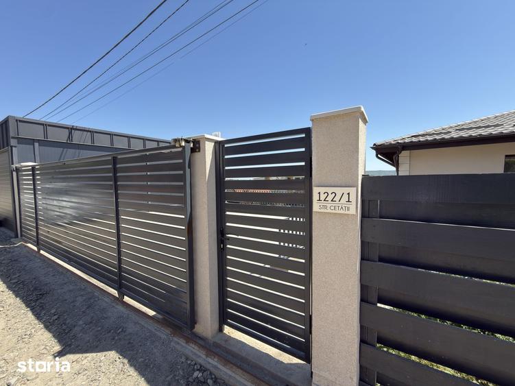 Casă cu 4 camere cu Teren 390 Mp în Central