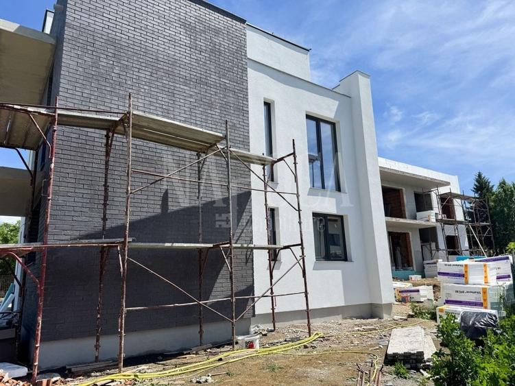 Casă individuală cu 3 camere cu Canalizare în Făget