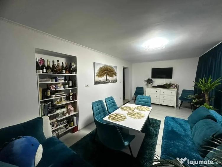 Apartament cu 2 camere decomandat în Central