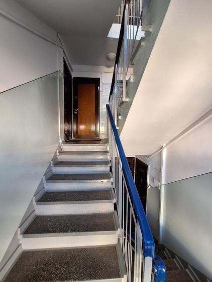 Apartament cu 3 camere decomandat în Vasile Aaron