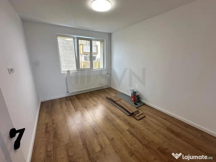 Apartament cu 3 camere semidecomandat în Bucureștii Noi