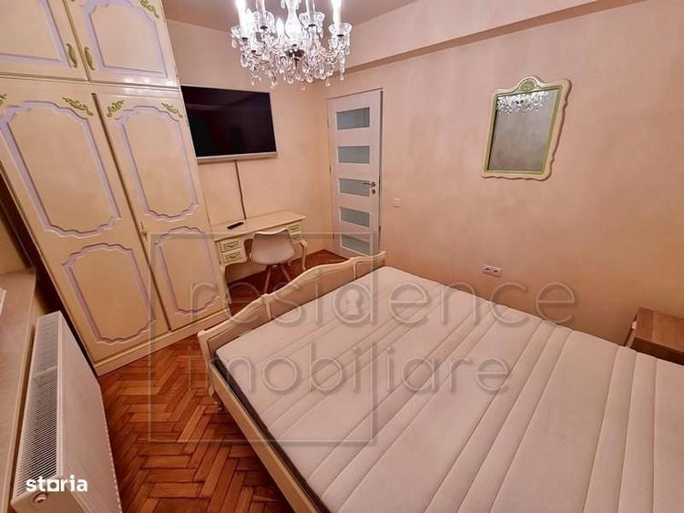 Apartament cu 3 camere semidecomandat în Grigorescu