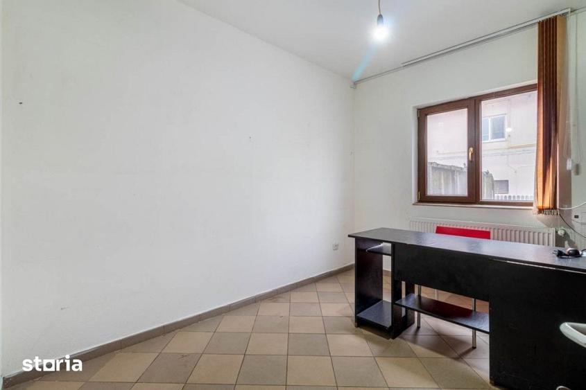 De inchiriat Spa?iu comercial 100 mp, la strada principala intre B - 4