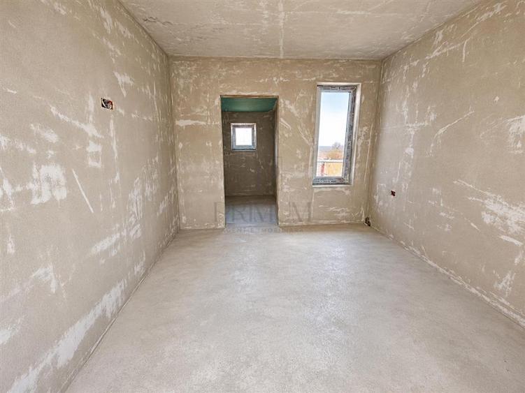 Duplex cu 3 camere cu Canalizare în Moșnița Nouă