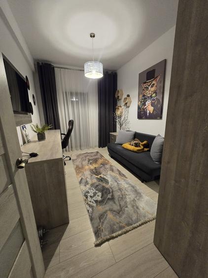 Apartament cu 3 camere semidecomandat în Fălticeni