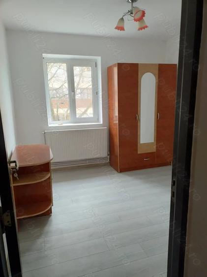 Apartament cu 2 camere semidecomandat în Titu