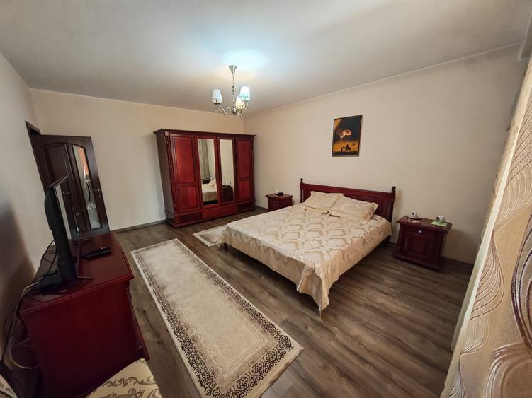 Casă individuală cu 5 camere cu Canalizare în Mihail Kogălniceanu