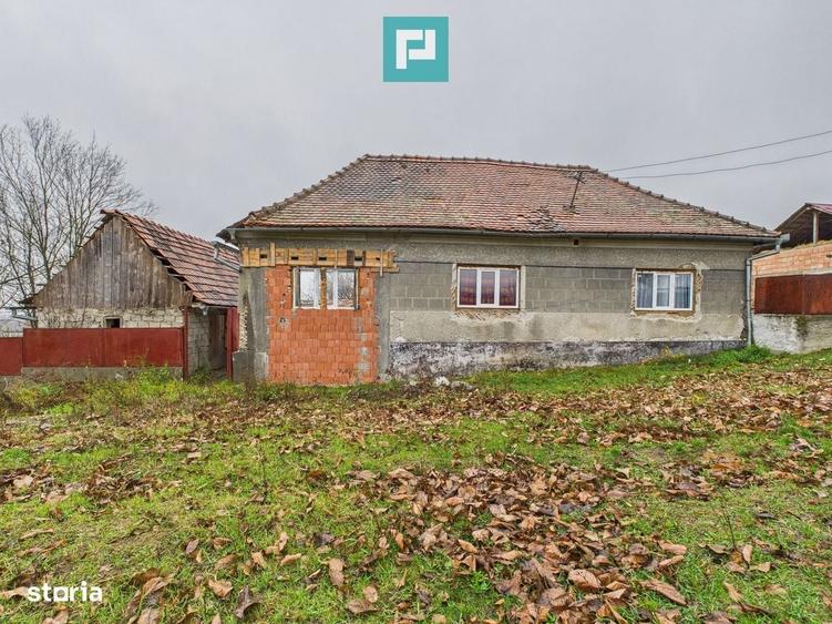 Casă cu 3 camere cu Teren 1216 Mp în Vinga