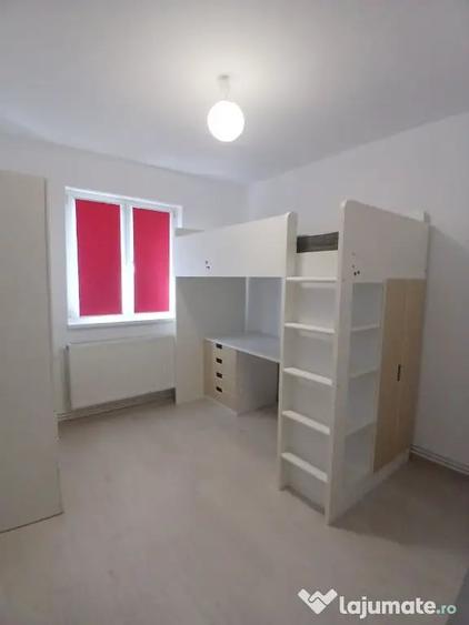 Apartament cu 2 camere semidecomandat în Florilor