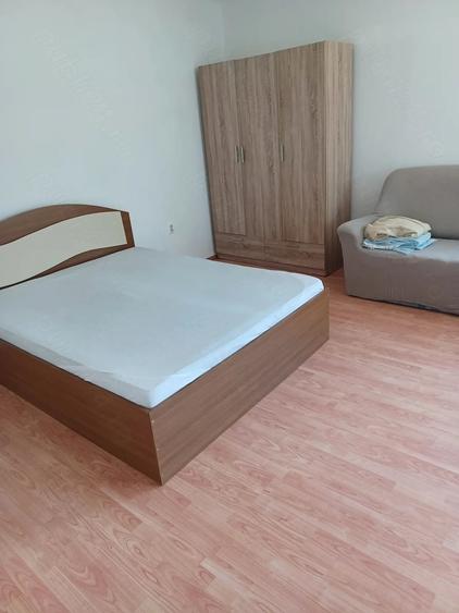 Casă cu 2 camere cu Teren 80 Mp în Central
