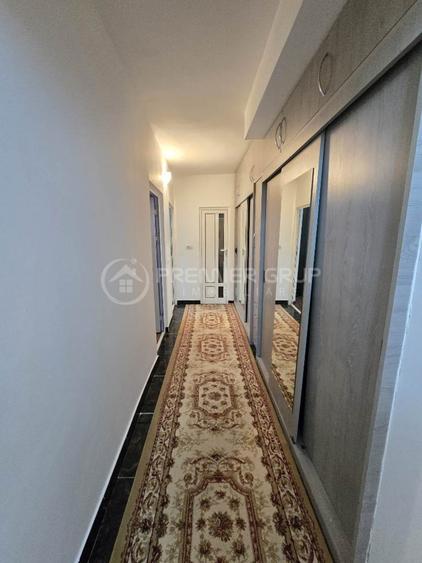 Apartament cu 3 camere decomandat în Păcurari