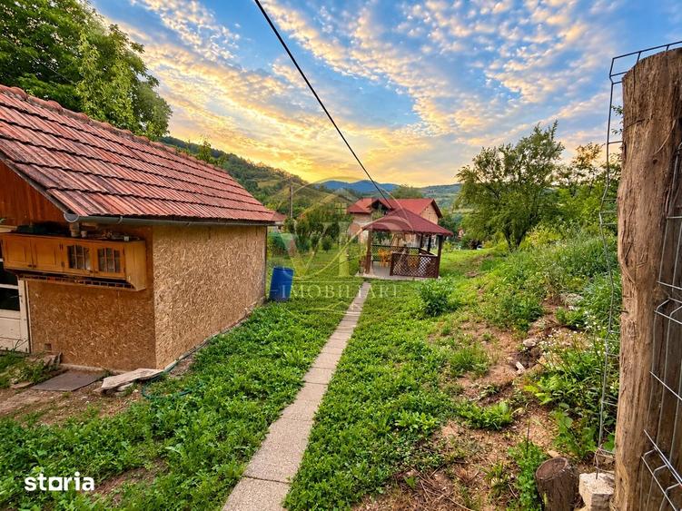 Casă cu 4 camere cu Teren 1739 Mp în Meteș