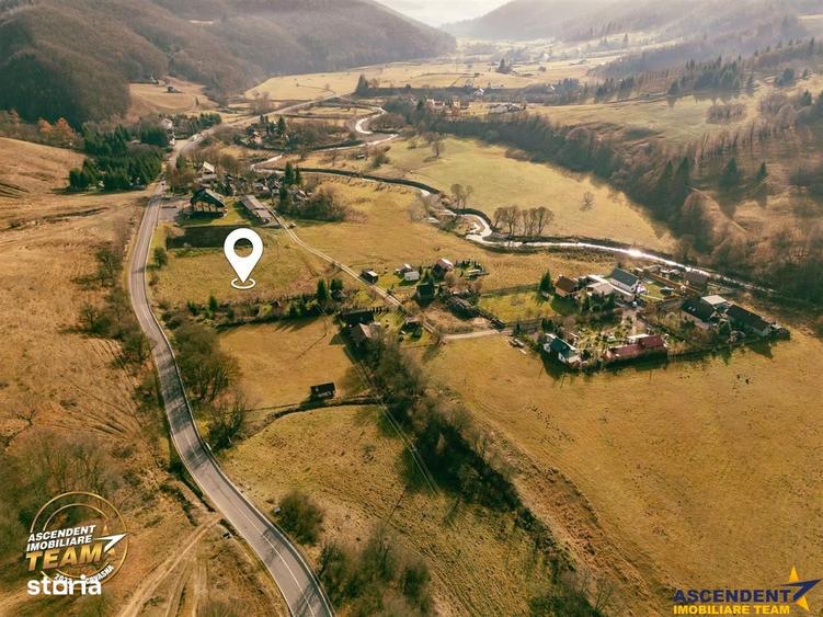 Teren de 3100 mp, în Plăieșii de Jos