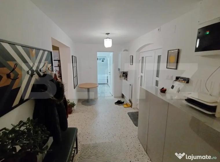 Casă cu 4 camere cu Teren 516 Mp în Romanești
