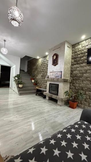 Casă cu 3 camere cu Teren 300 Mp în Central