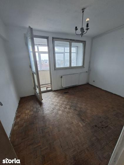Apartament cu 2 camere decomandat în Cantemir