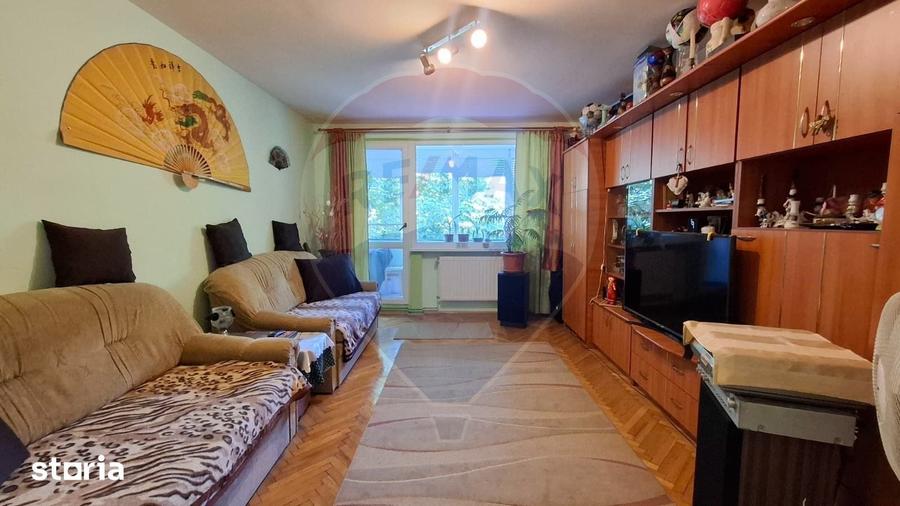 Apartament cu 3 camere în Tudor