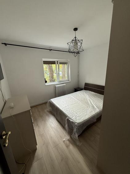 Apartament cu 2 camere decomandat în Nicolina