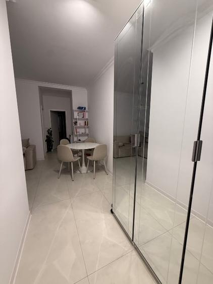 Apartament cu 2 camere semidecomandat, mobilat în Giroc