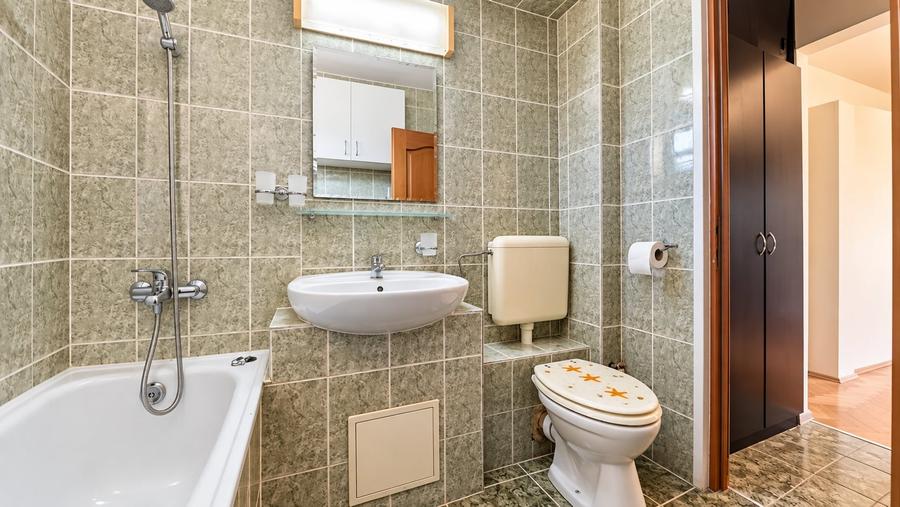 Apartament cu 2 camere semidecomandat, mobilat în Gheorgheni