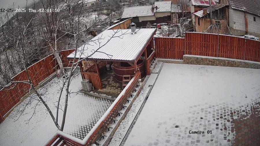 Casă cu 4 camere cu Teren 600 Mp în Central
