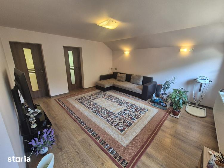 Casă cu 4 camere cu Teren 960 Mp în Central