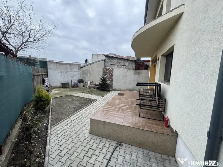 Casă cu 4 camere cu Teren 241 Mp în Brătianu