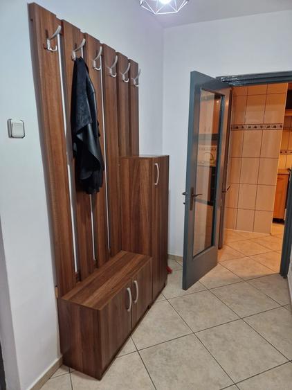 Apartament cu 2 camere decomandat, mobilat în Colentina