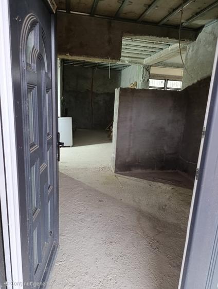 Casă cu 3 camere cu Teren 1000 Mp în Central
