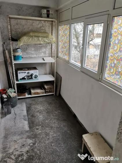 Apartament cu 3 camere decomandat în Iancului