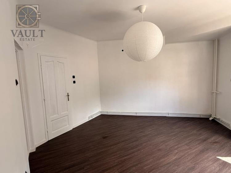 Apartament cu 2 camere semidecomandat în Dacia