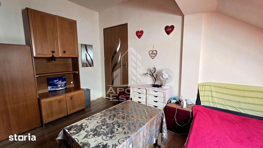 Apartament cu 2 camere de vanzare, centrala proprie, zona Lipovei - 4