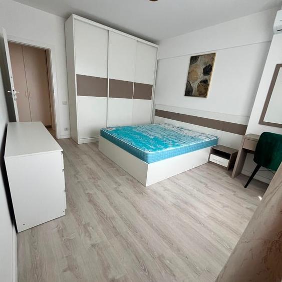 Apartament cu 2 camere decomandat, mobilat în Parcul Carol