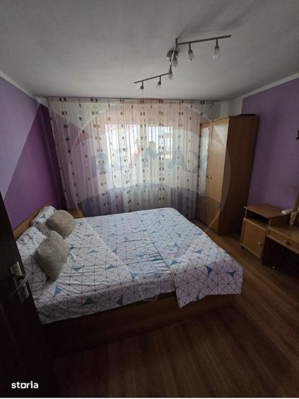 Apartament cu 2 camere decomandat în Teiș
