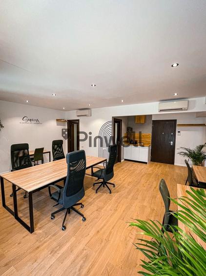 Apartament cu 3 camere decomandat, mobilat în P-ța Victoriei