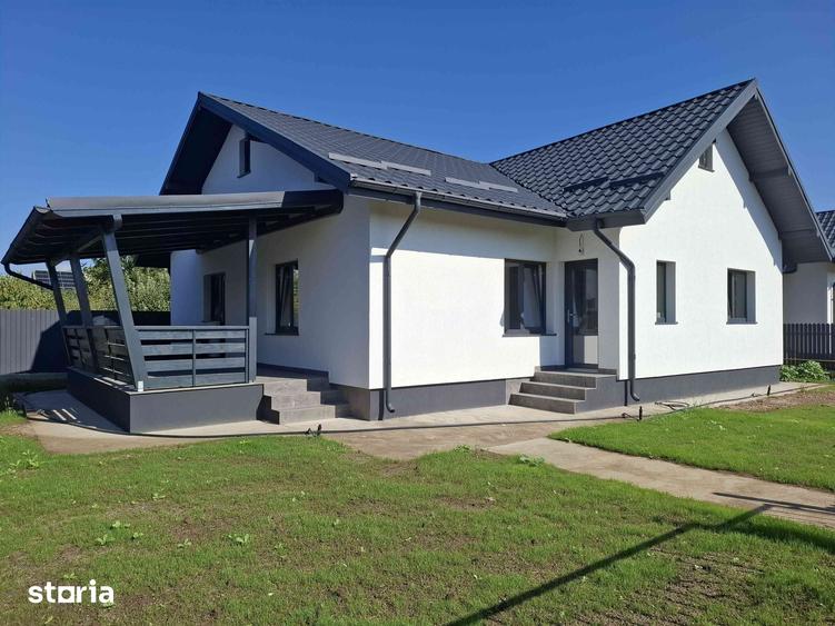 Casă cu 5 camere cu Teren 390 Mp în Hemeiuș