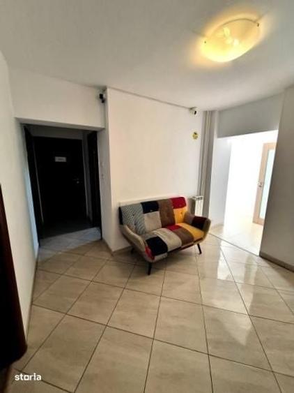 Apartament cu 4 camere decomandat în Unirii