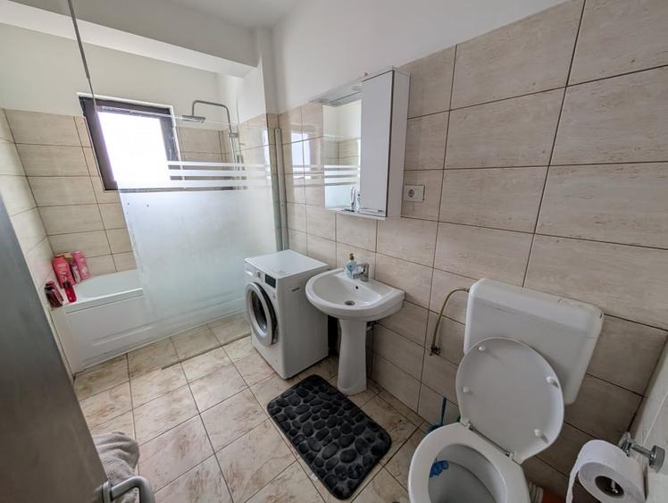 Apartament cu 2 camere, mobilat în Odăi