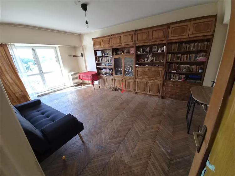 Apartament cu 2 camere decomandat în Unirii