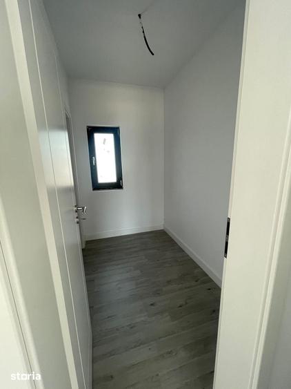 Casă cu 4 camere cu Teren 526.6 Mp în Domnești