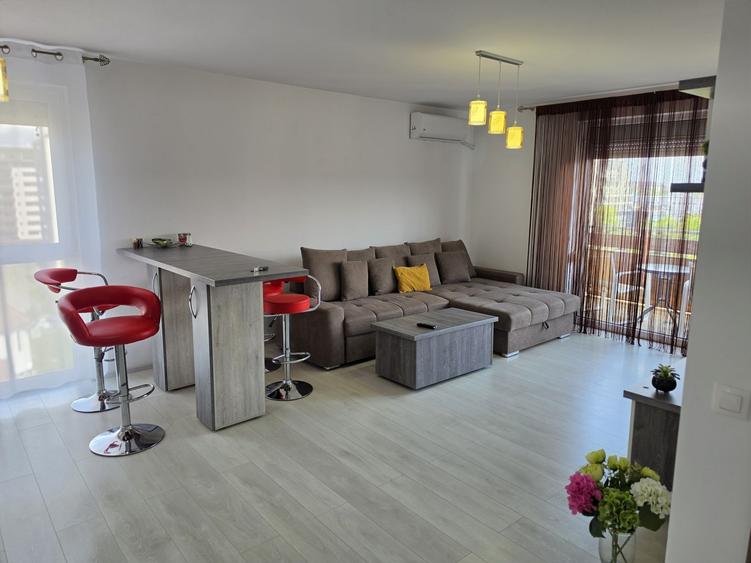 Apartament cu 2 camere decomandat în Exterior Vest