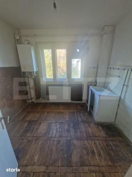 Apartament cu 2 camere semidecomandat în George Enescu