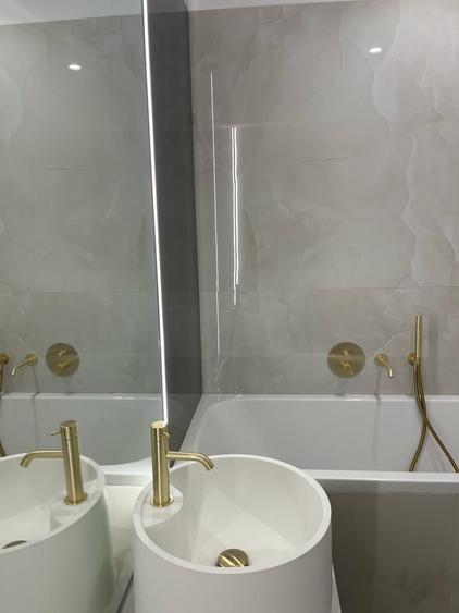Apartament cu 2 camere decomandat în Exterior Vest