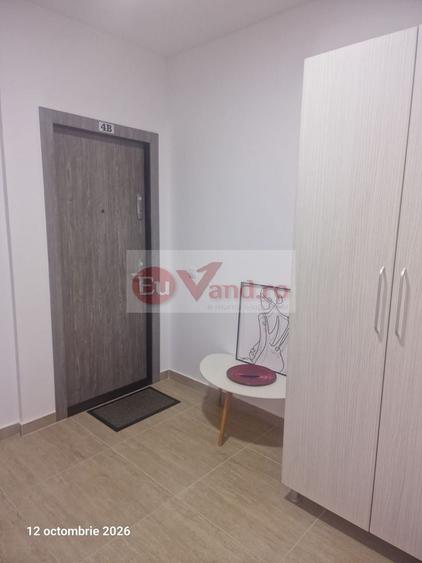 Apartament cu 2 camere semidecomandat, mobilat în Bd. Coșbuc
