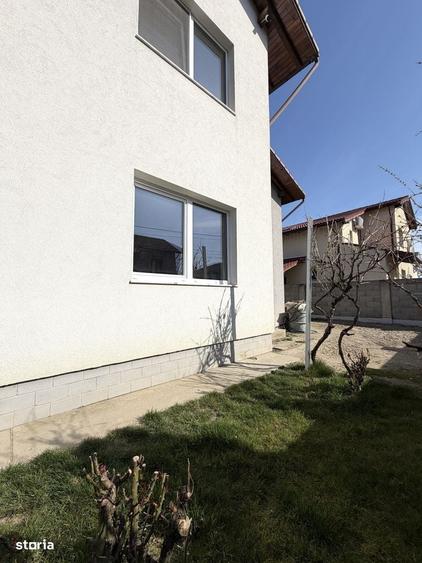Casă cu 4 camere cu Teren 290 Mp în Central