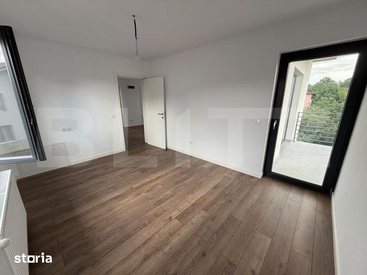 Casă cu 5 camere cu Teren 642 Mp în Pictor Rosenthal