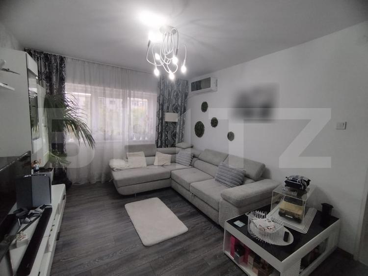 Apartament cu 3 camere decomandat, mobilat în Canta